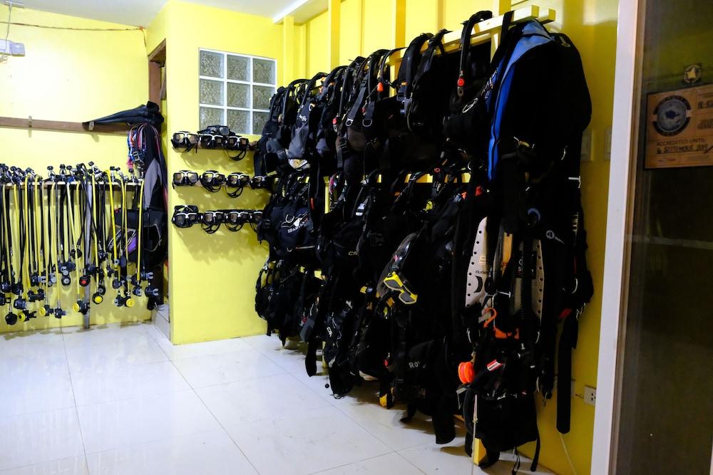 Baywatch Dive Resort Панглао Экстерьер фото